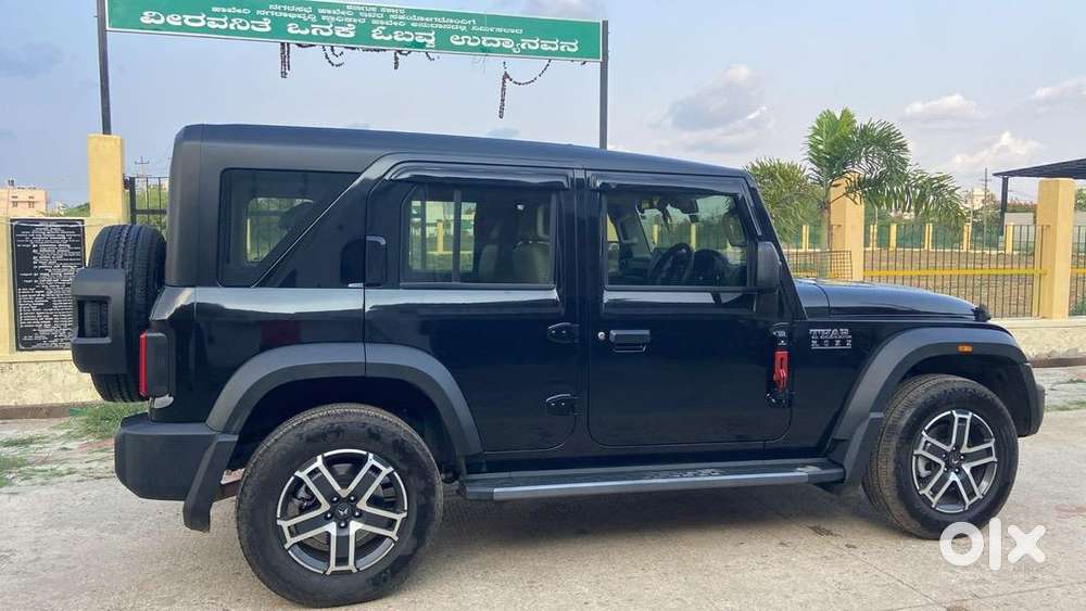 Mahindra Thar Roxx 2wd Diesel Car 2025