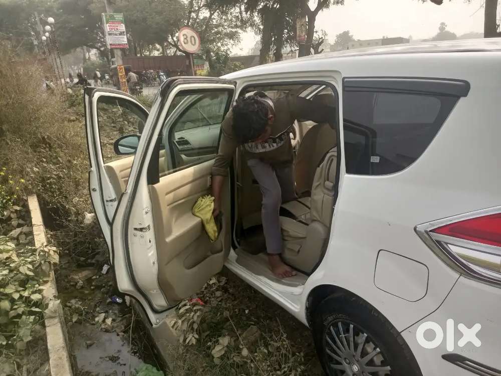 Maruti Suzuki Ertiga 2012