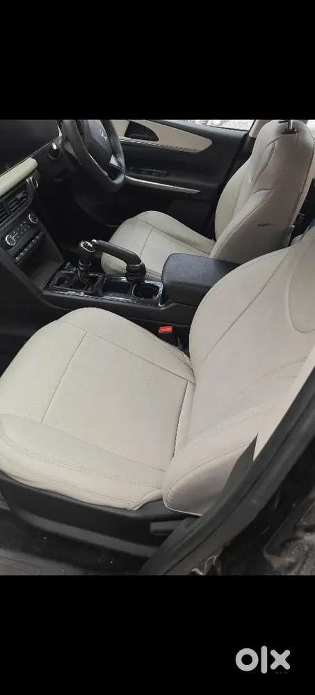 Mahindra Xuv700 Diesel 2025