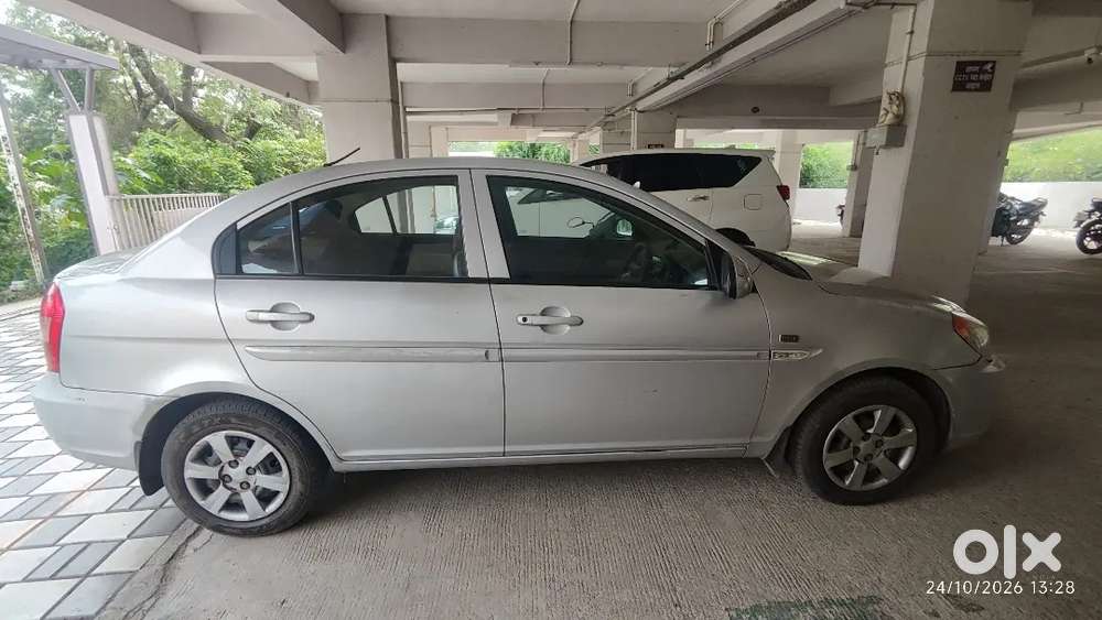 Dr Owned Hyundai Verna Crdi (diesel) 2006 Manual