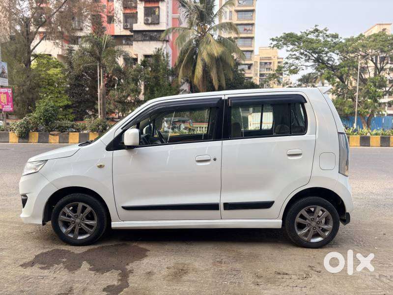 Maruti Suzuki Wagon R Stingray 1.0 Vxi Plus, 2017, Petrol