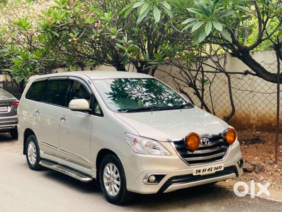 Toyota Innova 2.5 V 8 Str, 2014, Diesel