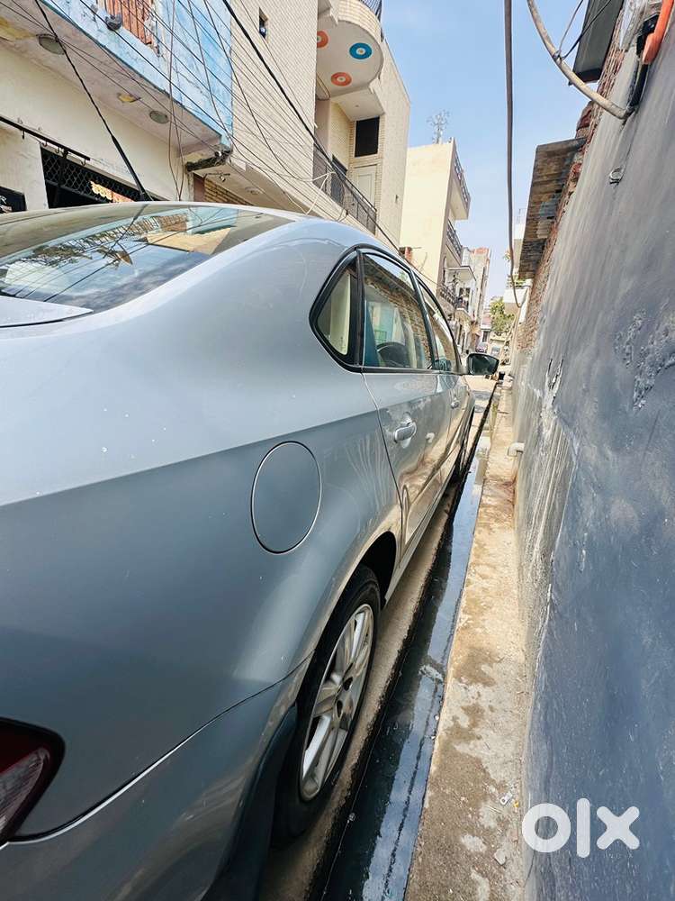 Volkswagen Vento Petrol 2011