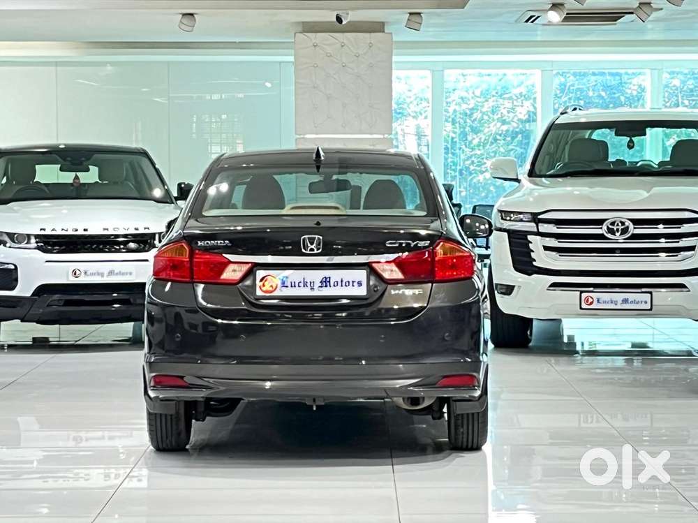 Honda City 1.5 V Cvt I-vtec Mt, 2022, Petrol