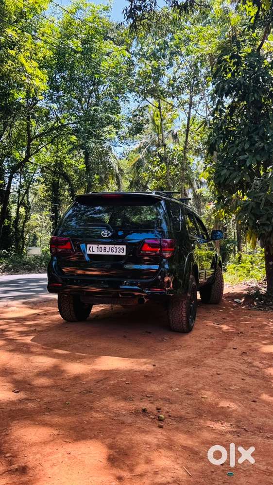 Toyota Fortuner  4x4 Diesel Manual
