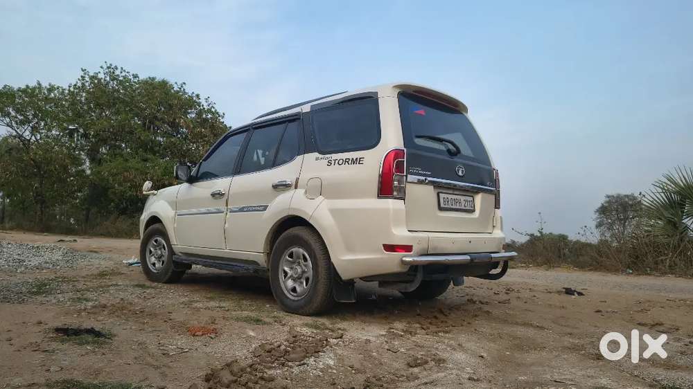 Tata Safari Strome For Sell