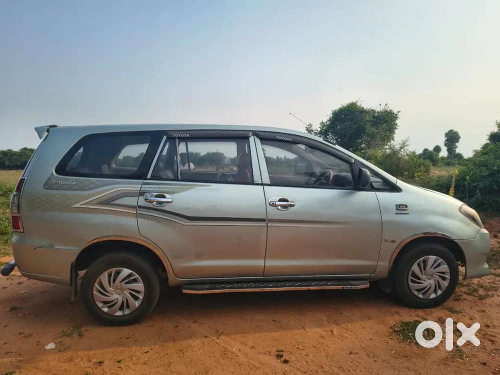 Toyota Innova 2009 Diesel Car