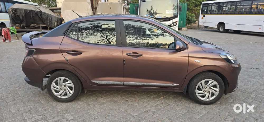 Hyundai Aura 2022 Cng & Hybrids 700000 Km Driven