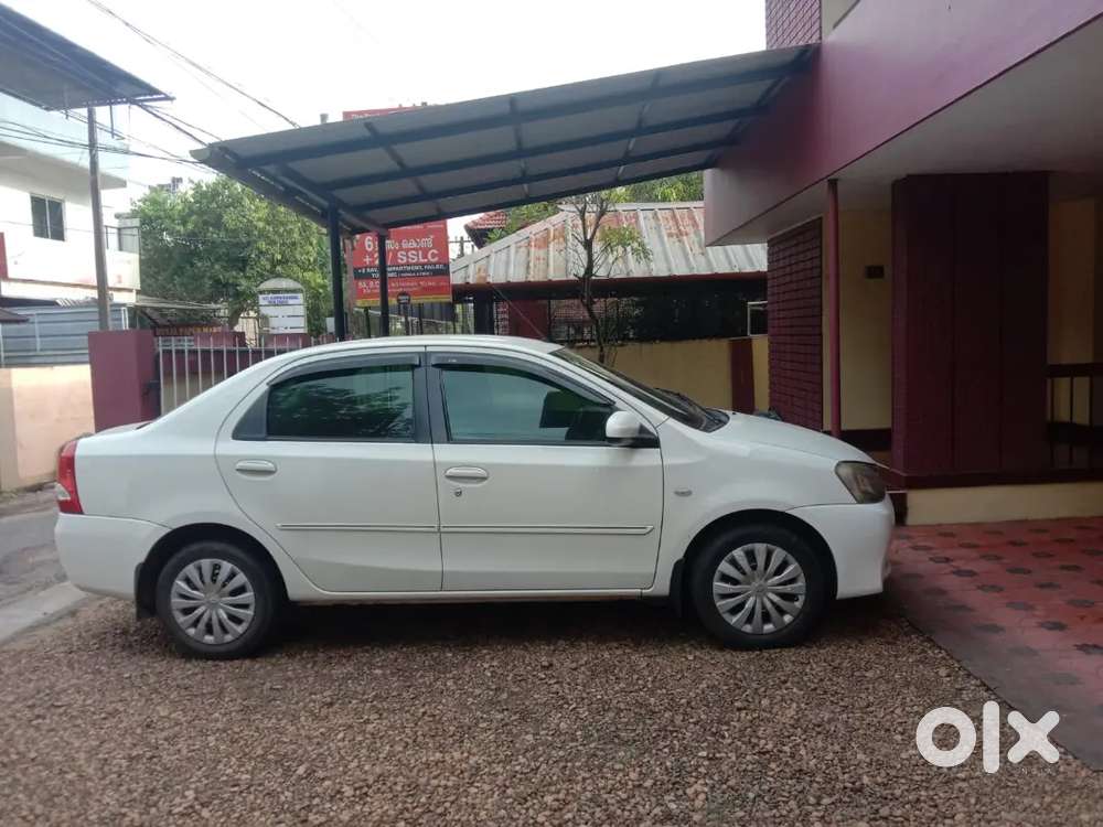 Toyota Etios 1.5 G 2013