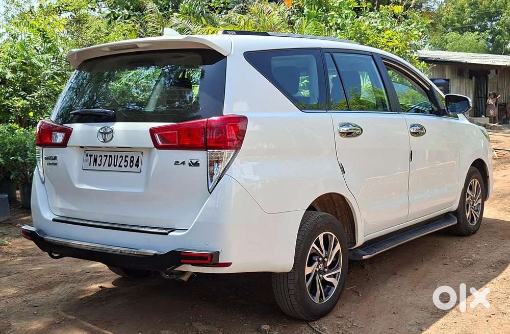 Toyota Innova Crysta 2.4 V 7 Str, 2024, Diesel