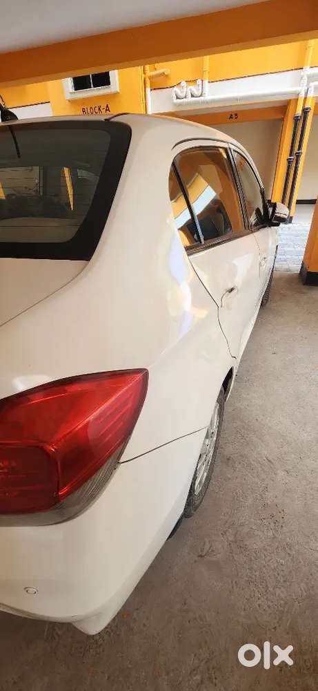 Honda Amaze 2015 Petrol 64200 Km Driven
