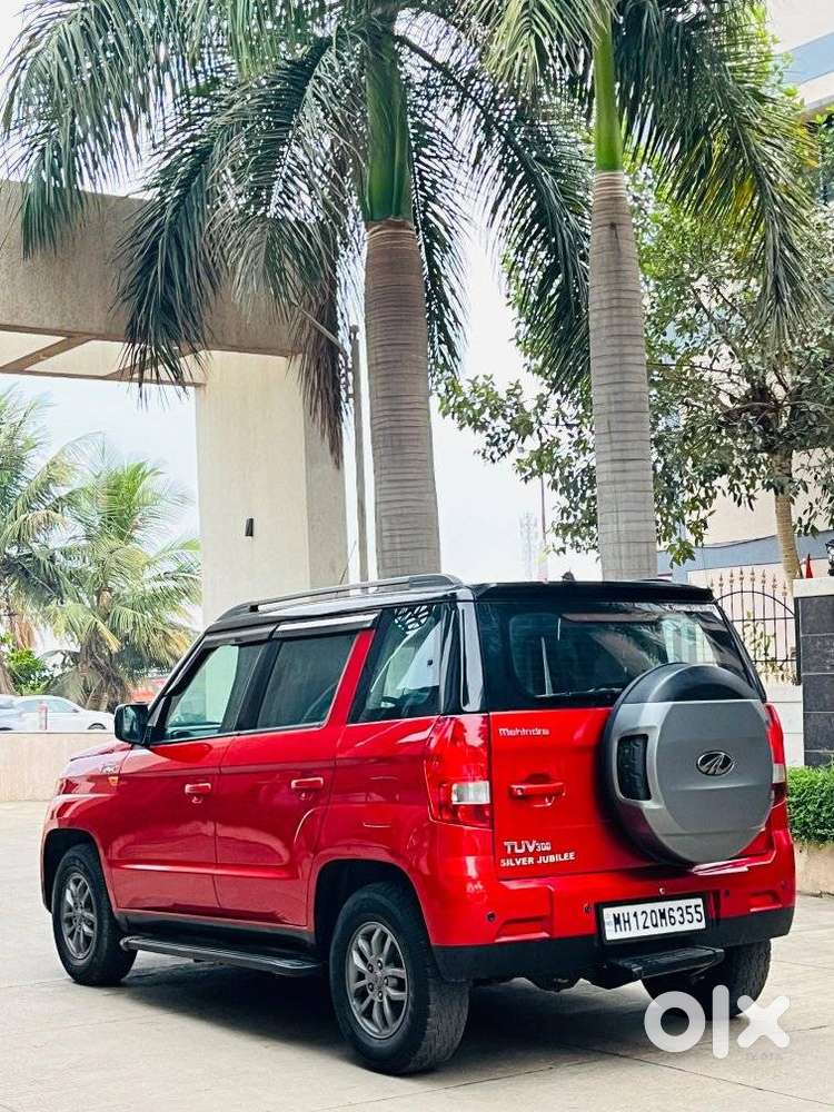 Mahindra Tuv 300 T10 Dual Tone, 2018, Diesel