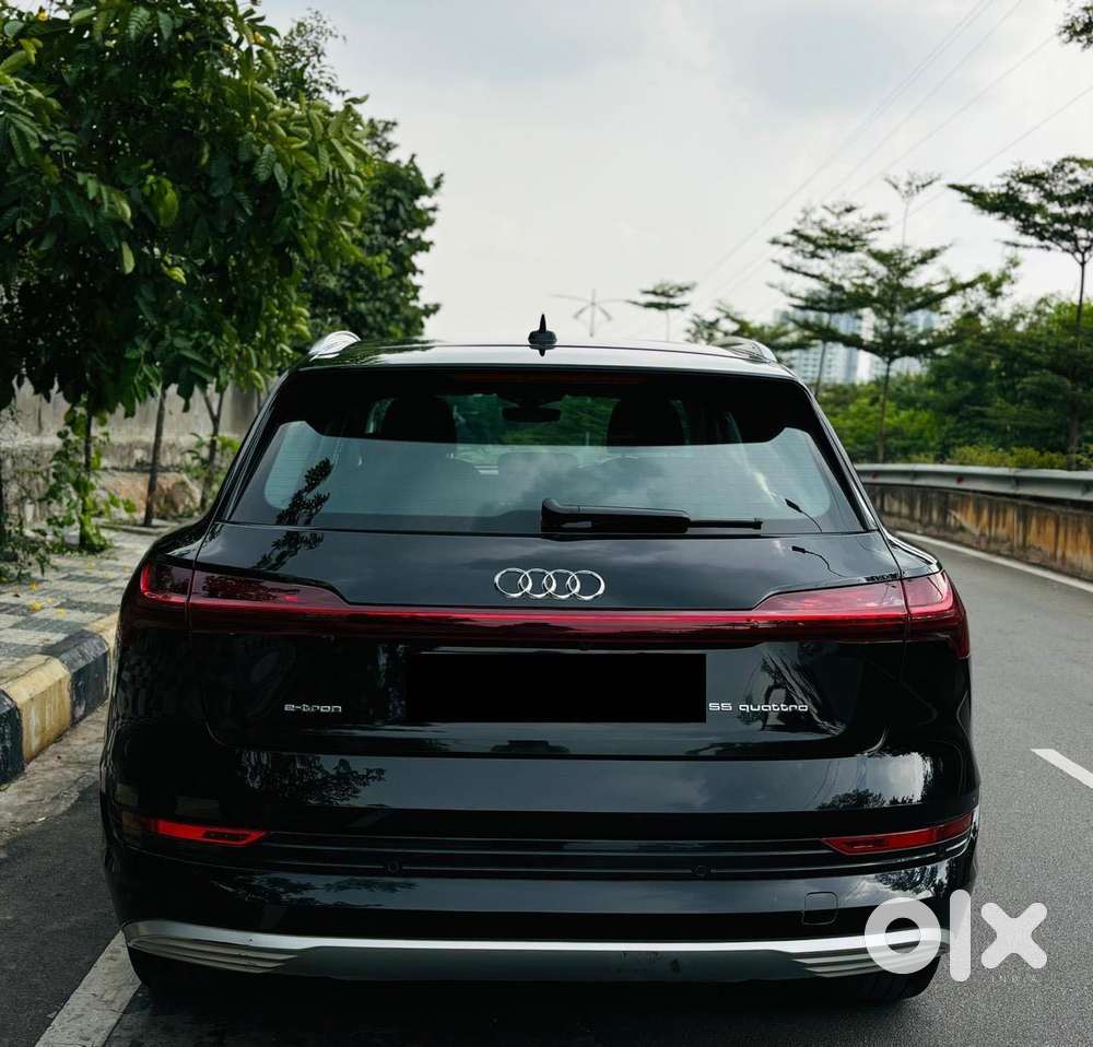 Audi E-tron 55, 2022, Electric