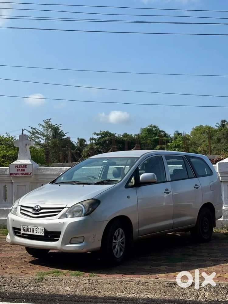 Toyota Innova 2011 Diesel Well Maintained