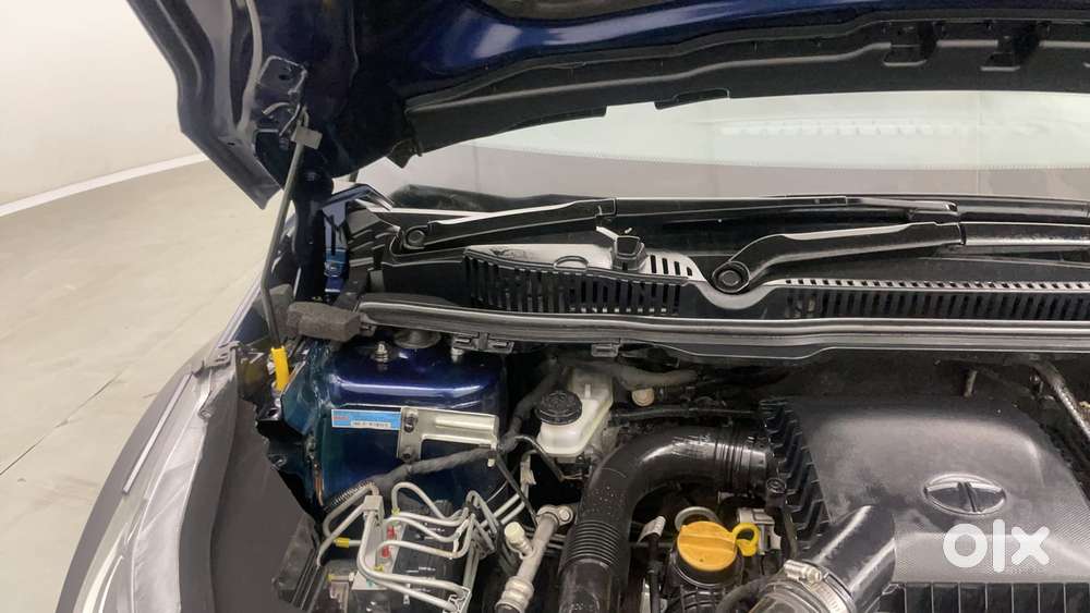 Tata Nexon 1.2 Revotron Xz Plus Premium Dual Tone, 2022, Petrol