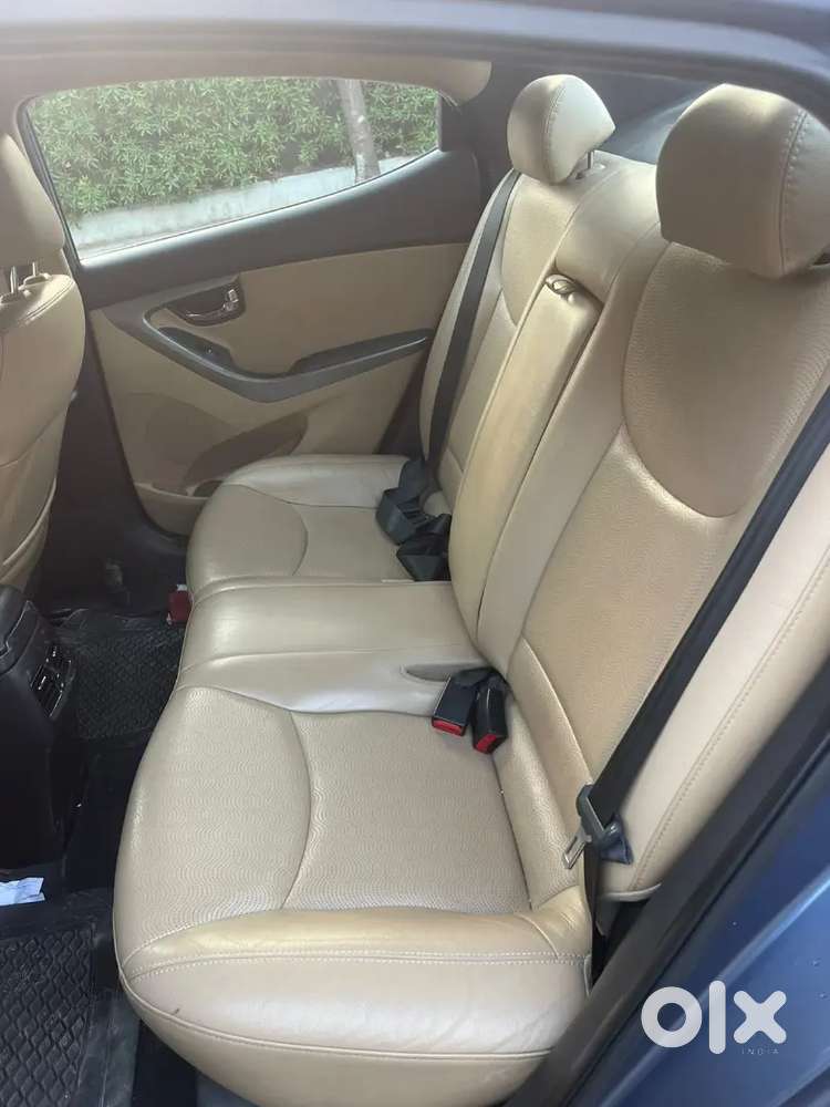 Hyundai Elantra 2012 Petrol Well Maintained