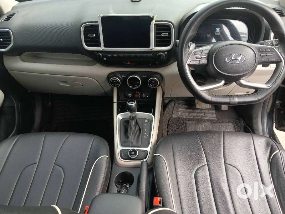 Hyundai Venue 1.0 Sx (o) Turbo Dct, 2023, Petrol