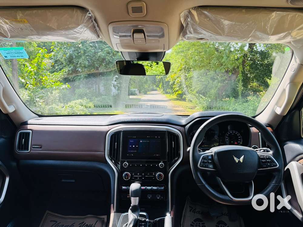 Mahindra Scorpio-n 2.0 Z8 L Petrol At 7 Str, 2025, Petrol