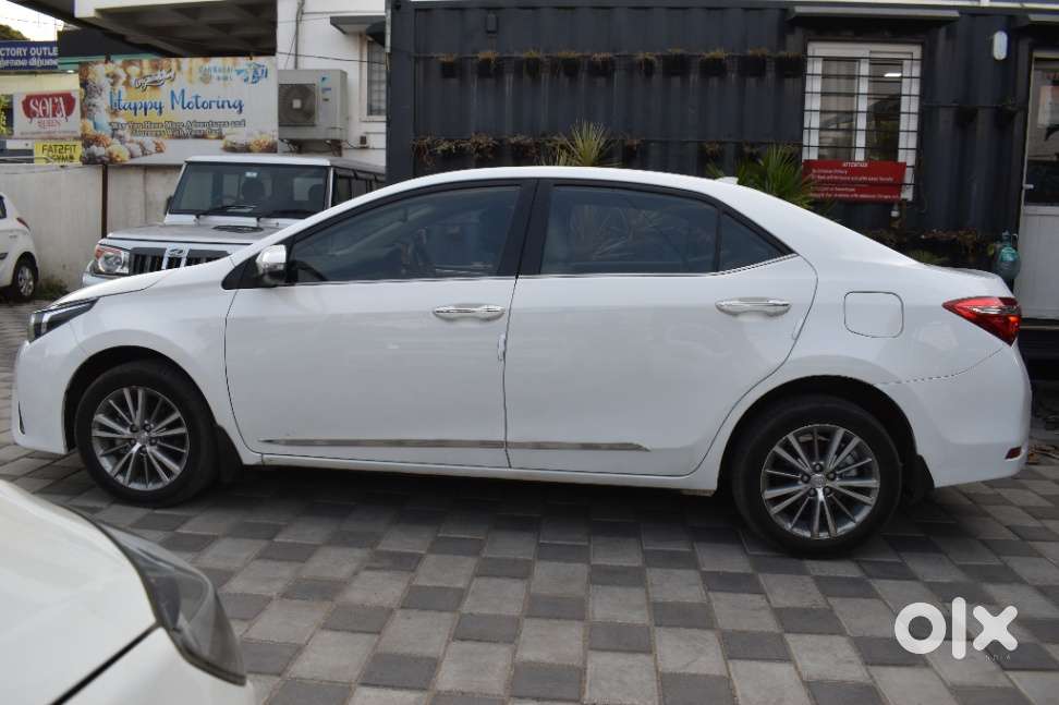 Toyota Corolla Altis 2013-2017 D-4d G, 2015, Diesel