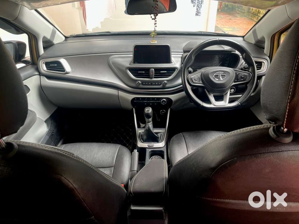 Tata Altroz Petrol 2021