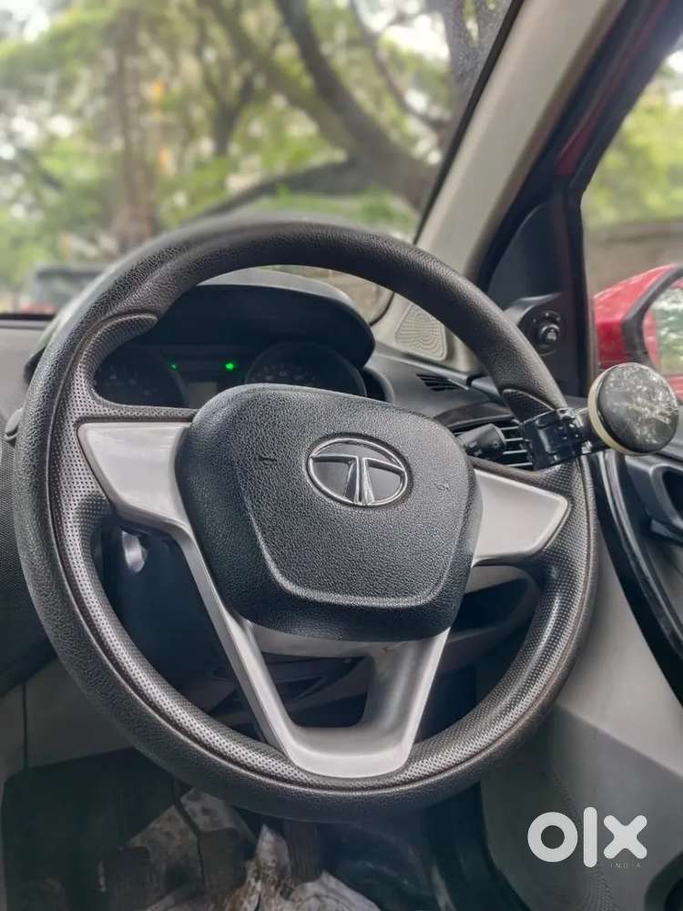 Tata Tiago 1.2 Revotron Xt, 2017, Petrol