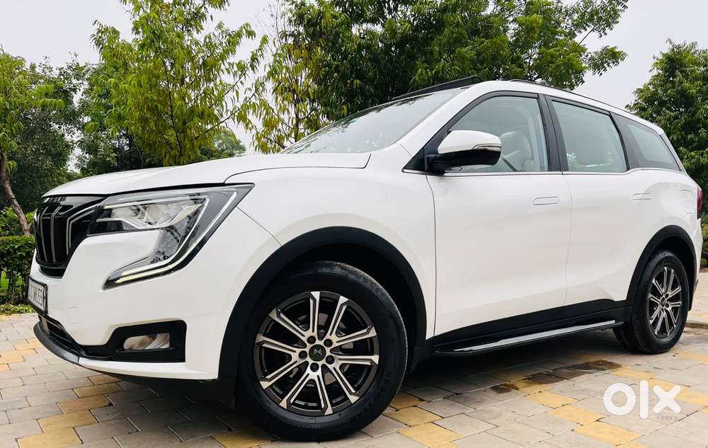 Mahindra Xuv700 2.2 Ax 7 Diesel At Str, 2023, Diesel
