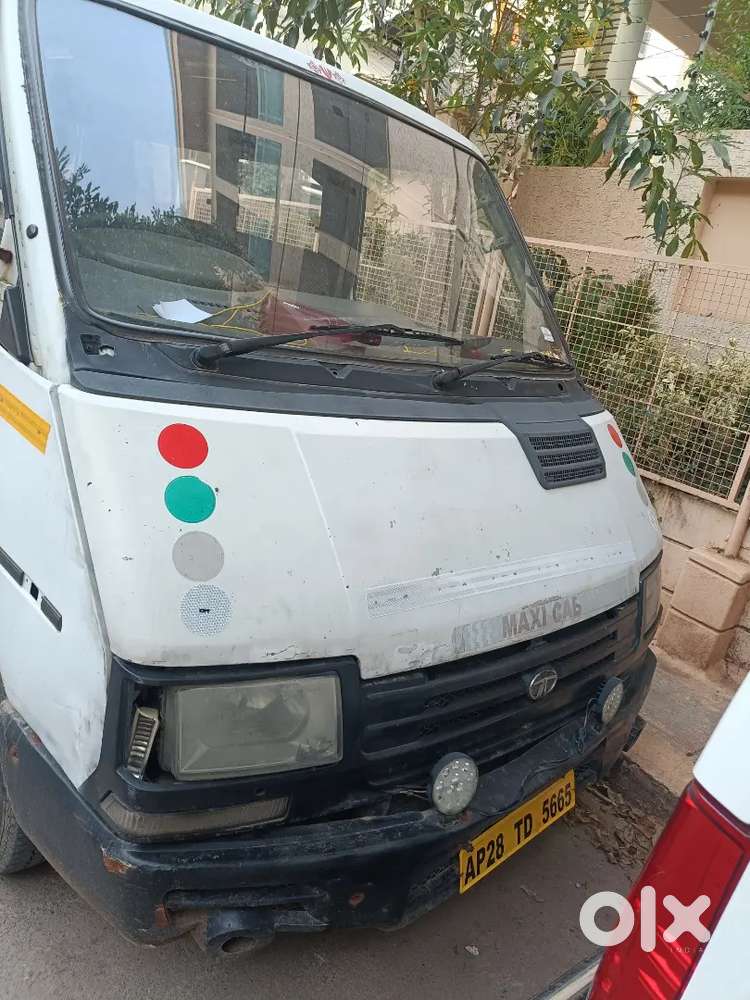 Tata Winger 2013 Diesel 125000 Km Driven