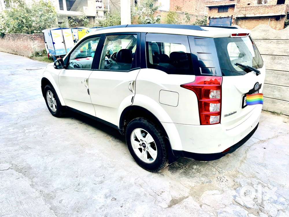 Mahindra Xuv500 W8 Dual Tone, 2012, Diesel