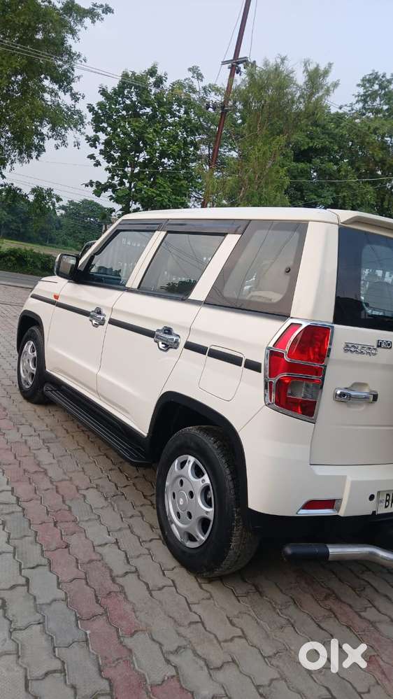 Mahindra Bolero Neo N8, 2021