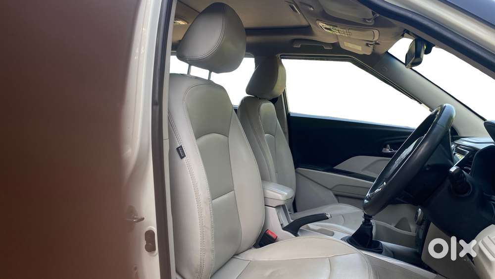 Mahindra Xuv300 W8 Option, 2021, Petrol