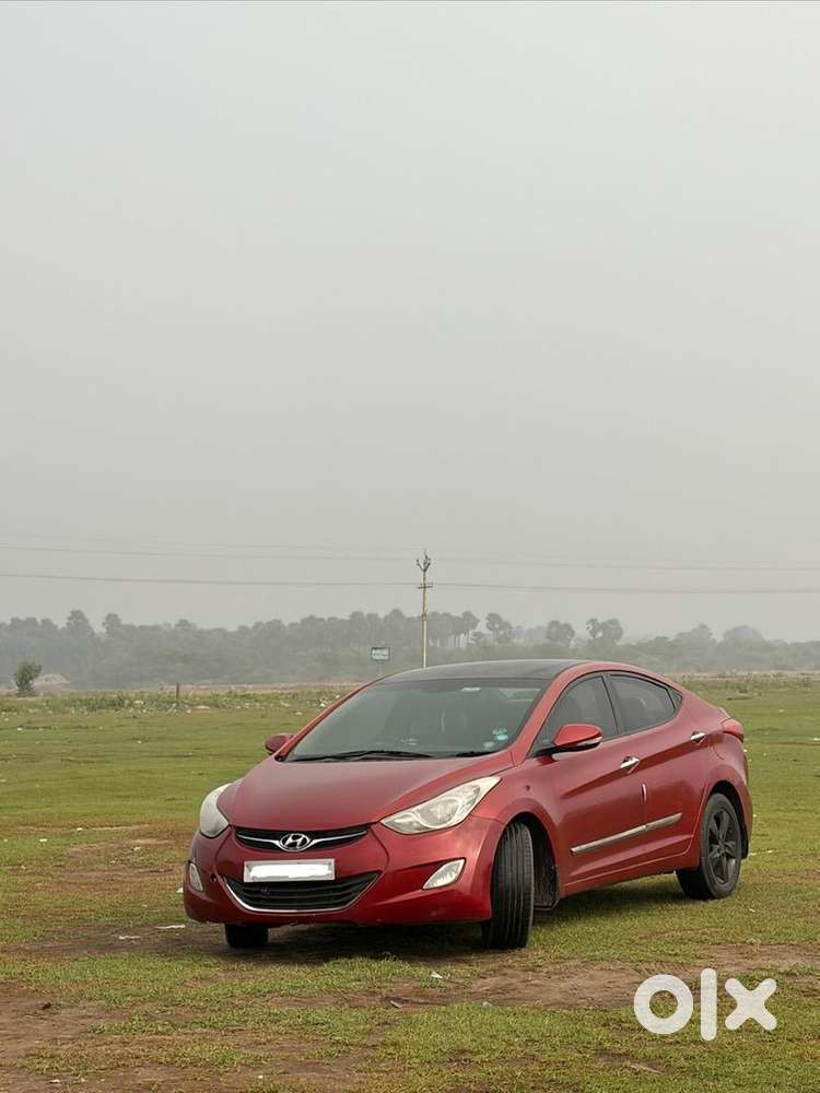 Hyundai Elantra 2012 Petrol Well Maintained