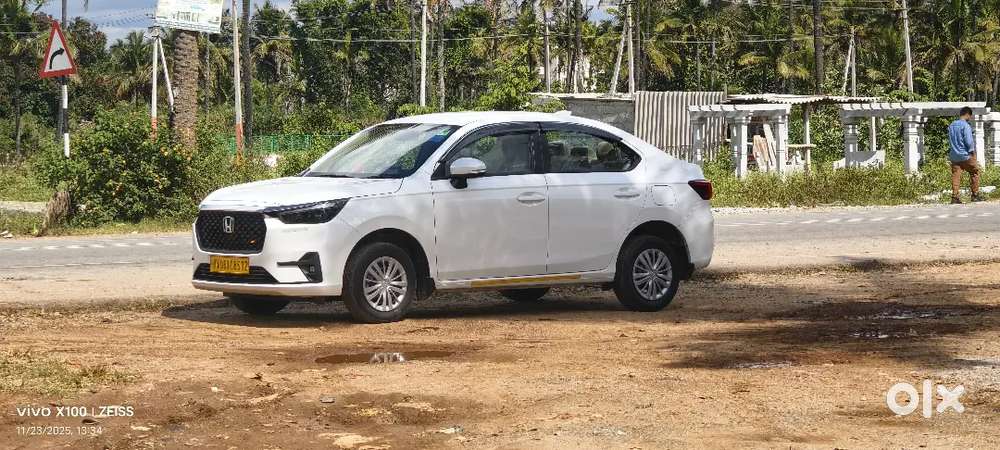 Honda Amaze 3rd Gen 2025 Petrol 9000 Km Driven(yellow Board)