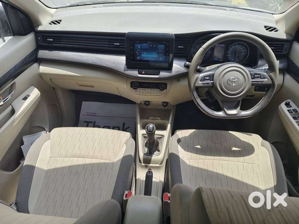 Toyota Rumion V Mt, 2025, Petrol