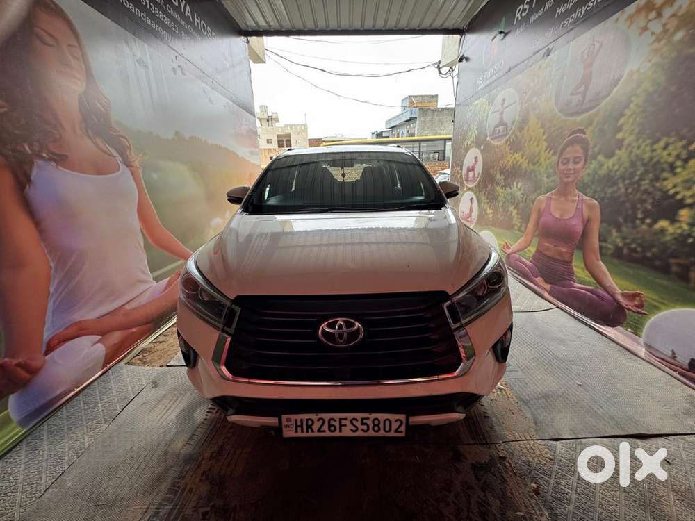 2022 Toyota Innova Crysta