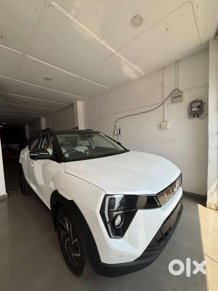 All Type Of Mahindra Cars Available On Our Showroom , Jakhalabandha