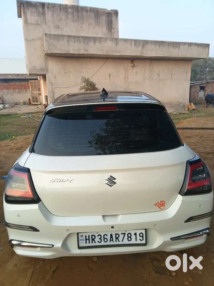 Maruti Suzuki Swift 2024 Petrol 33000 Km Driven