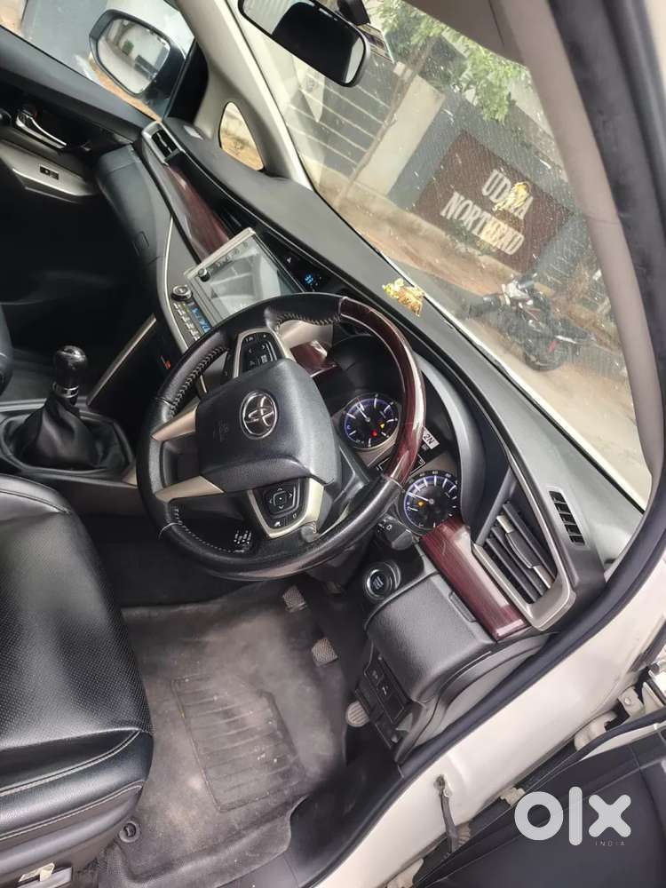 Toyota Innova Crysta [2020-ongoing] 2.4 Gx 8 Str, 2021, Diesel