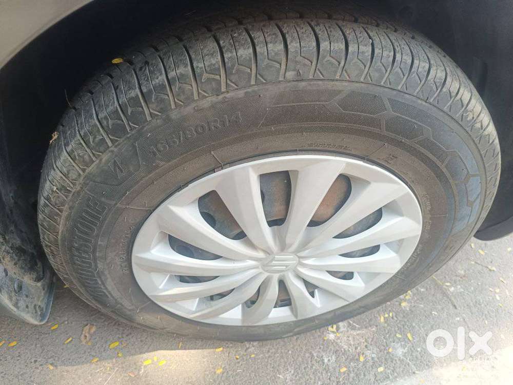 Maruti Suzuki Dzire 1.2 Vxi, 2021, Petrol