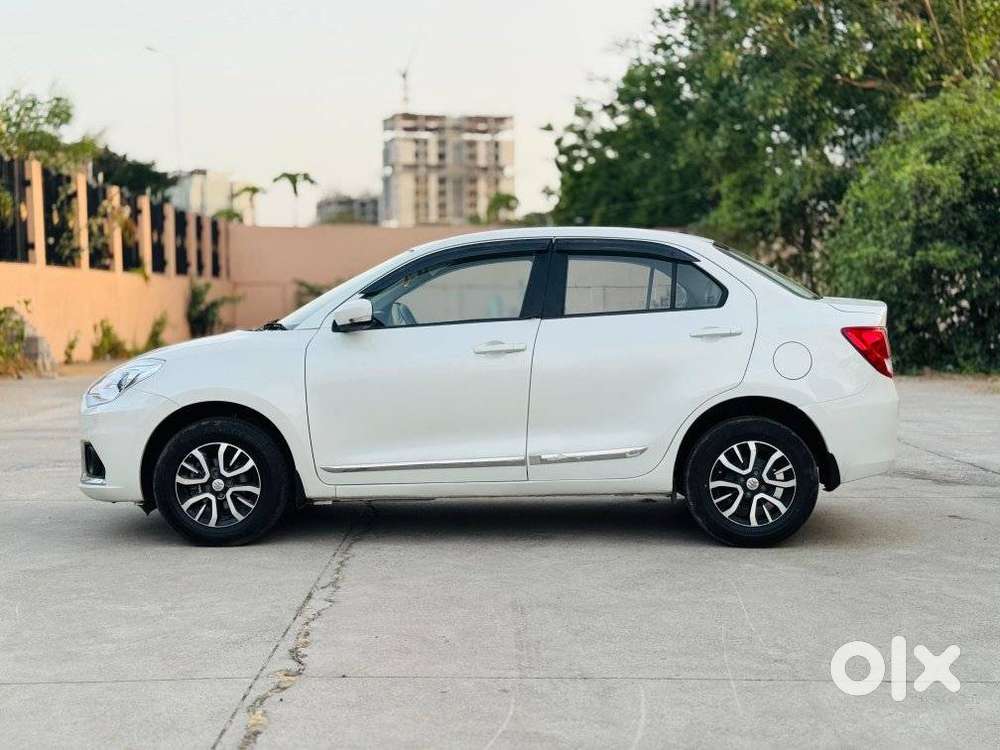 Maruti Suzuki Dzire 1.2 Vxi, 2022, Petrol