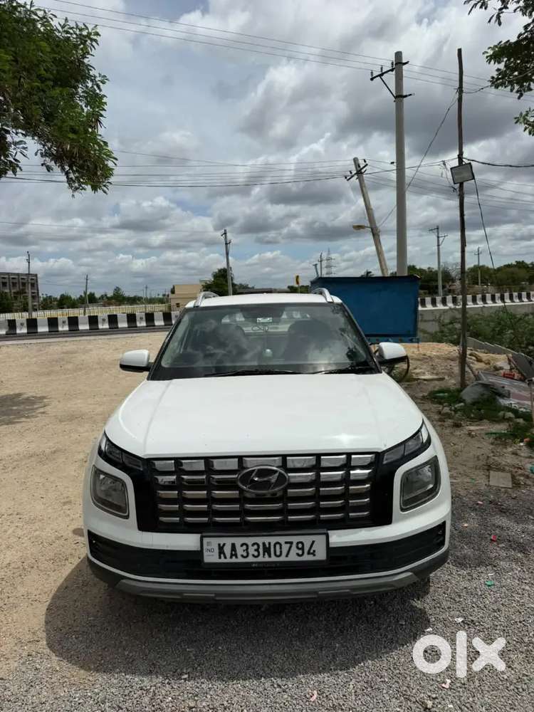 Hyundai Venue 2023 Petrol Good Condition