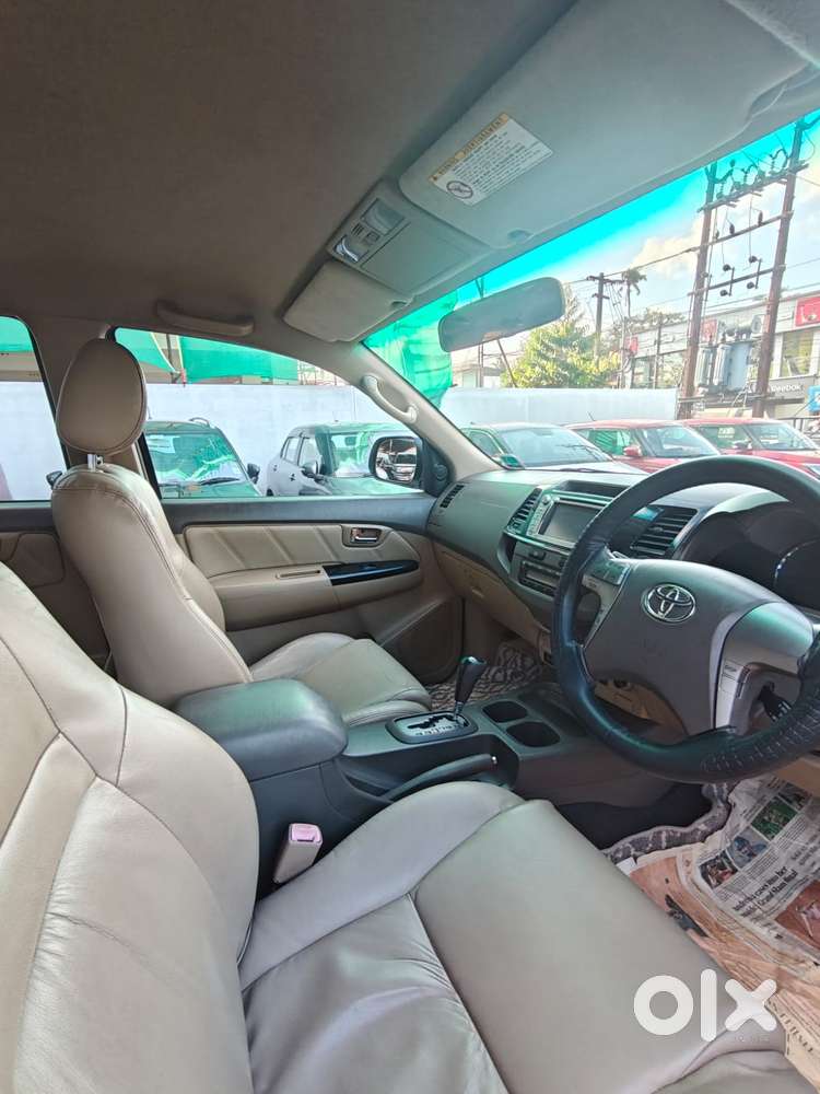 Toyota Fortuner 3.0 4x2 Automatic, 2012, Diesel