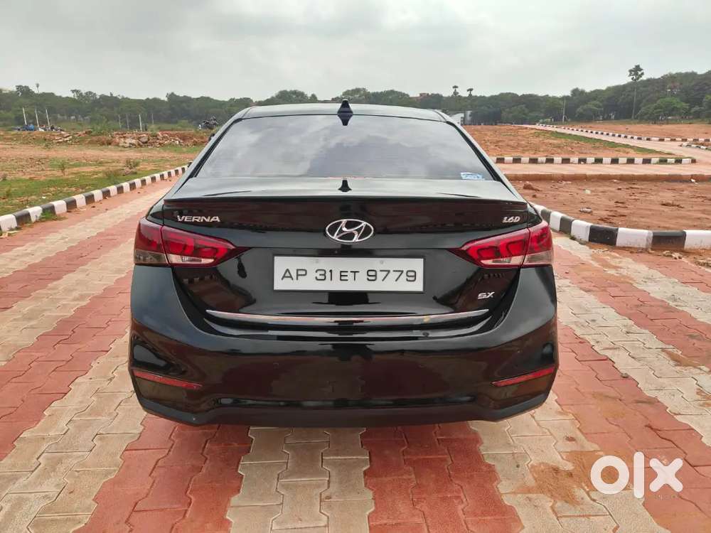 Hyundai Fluidic Verna 2018 Crdi Sx ( O)