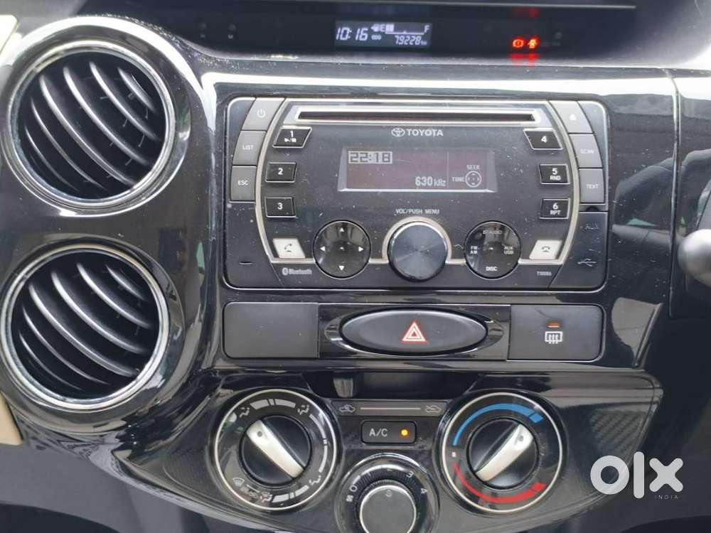 Toyota Etios Liva Vx Dual Tone, 2019, Petrol