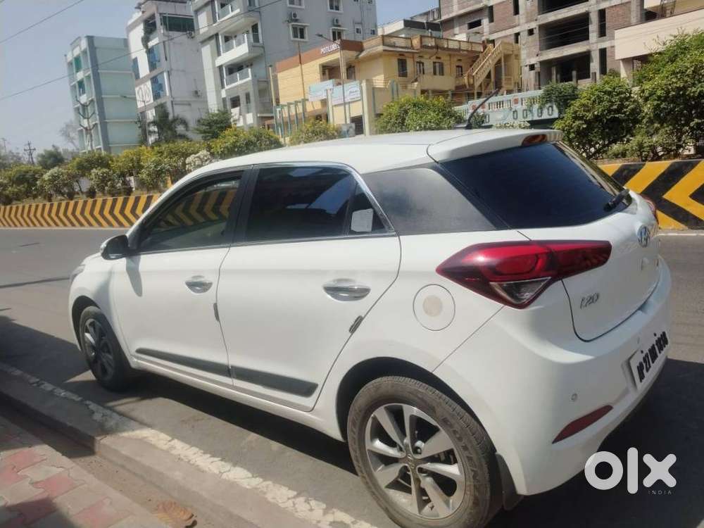 Hyundai I20 Petrol Asta, 2015, Petrol