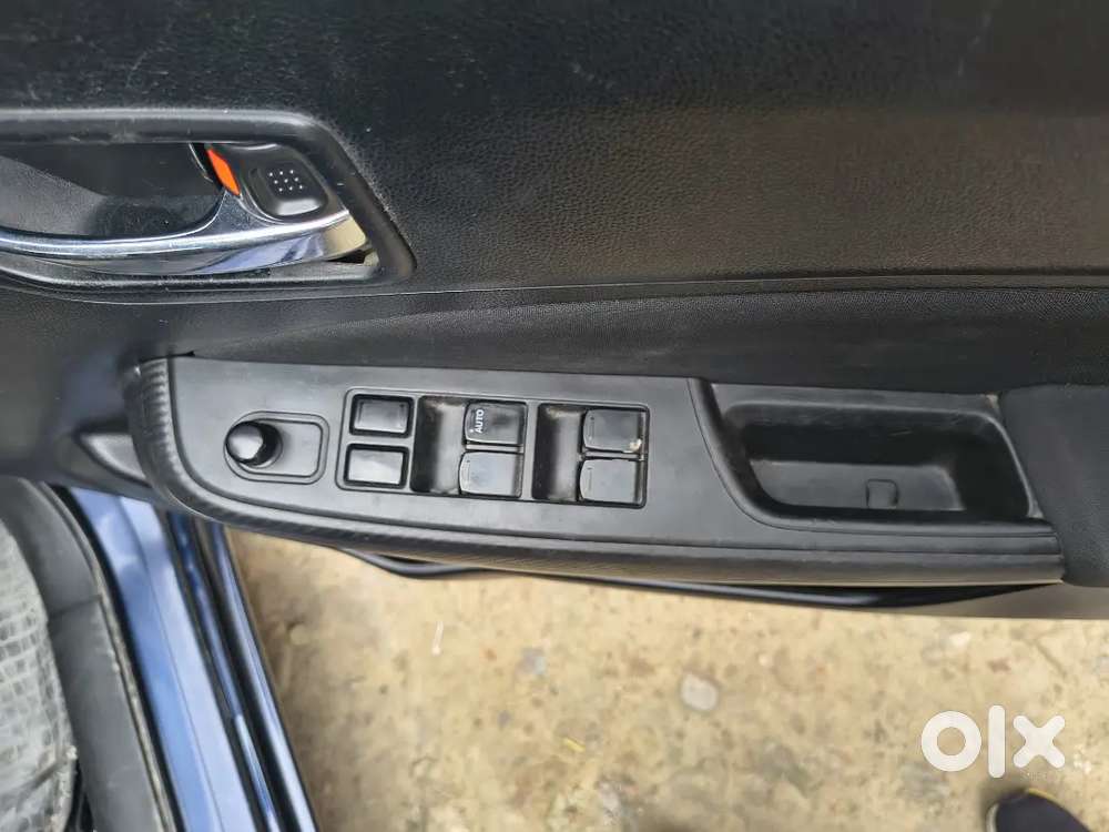 Maruti Suzuki Swift Vxi 2018