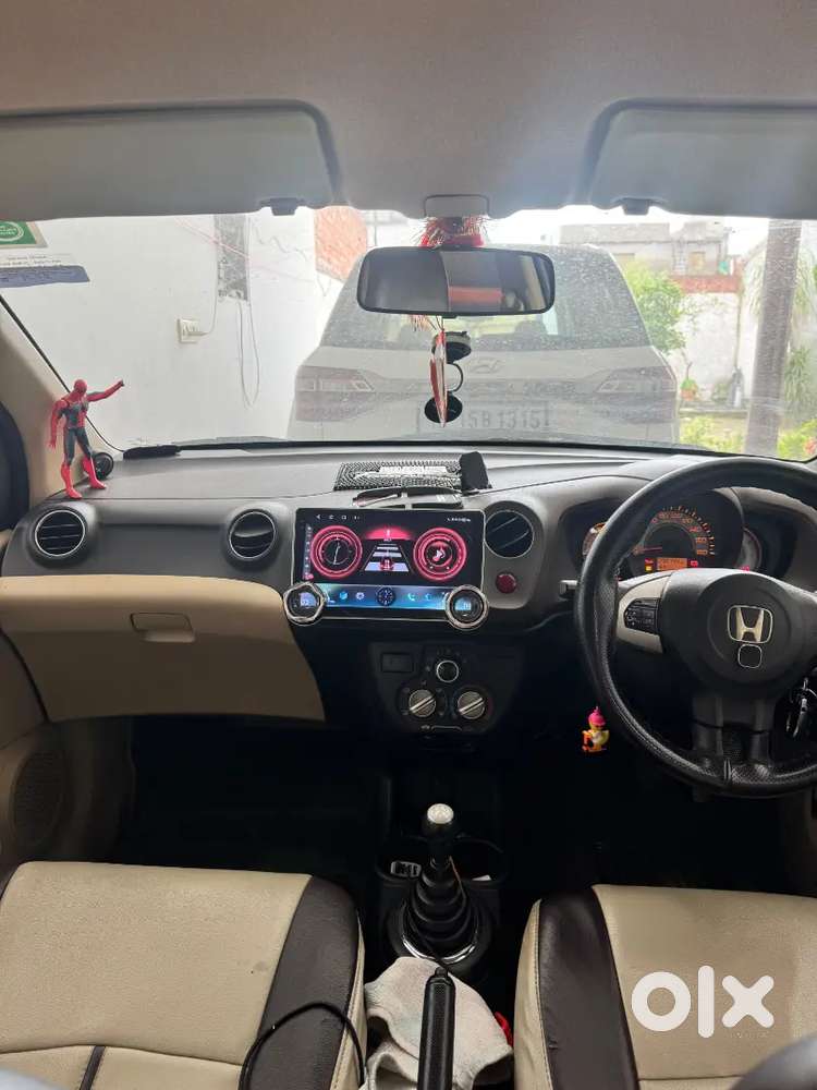 Honda Brio Petrol Mt 2013