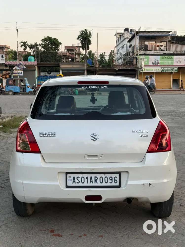 Maruti Suzuki Swift 2011 Diesel 75000 Km Driven