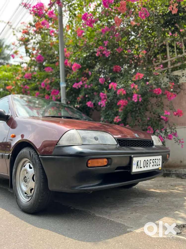 Maruti Suzuki Esteem 1995
