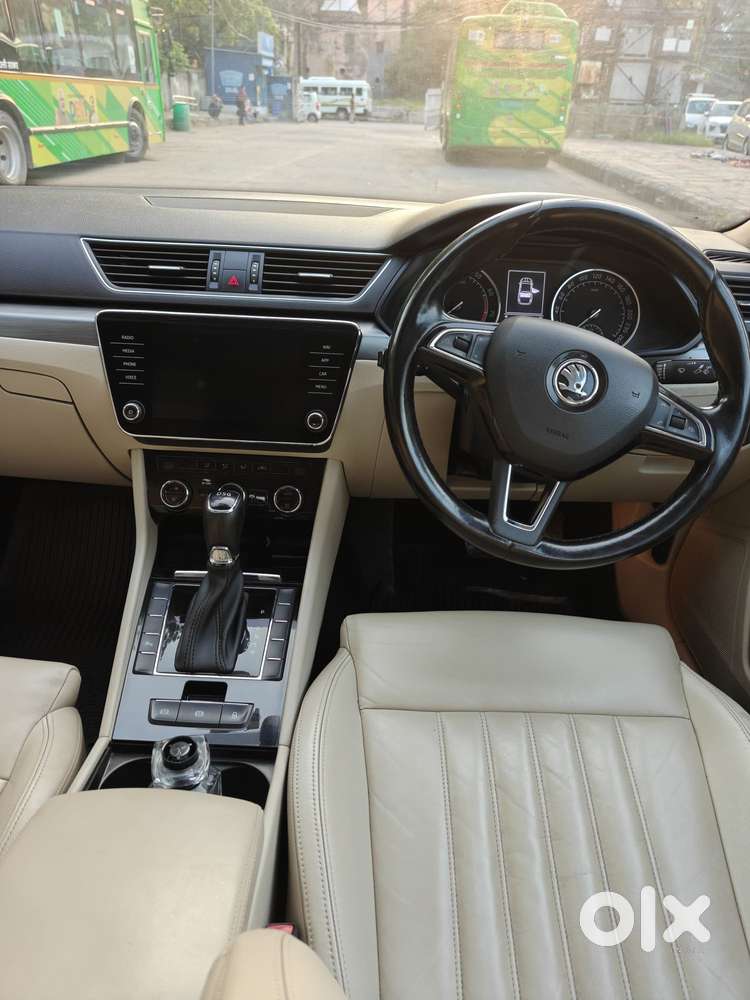 Skoda Superb Style 1.8 Tsi Mt, 2018, Petrol