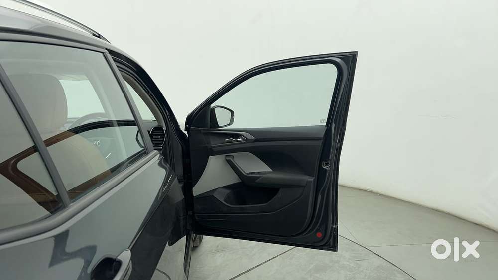 Skoda Kushaq Ambition 1.0l Tsi Mt, 2023, Petrol